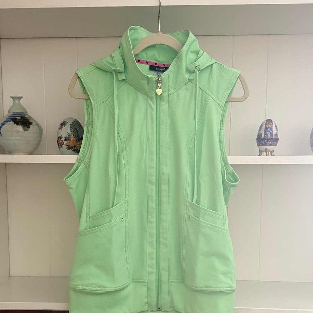 HeartSoul Mint Green Sleeveless scrub vest